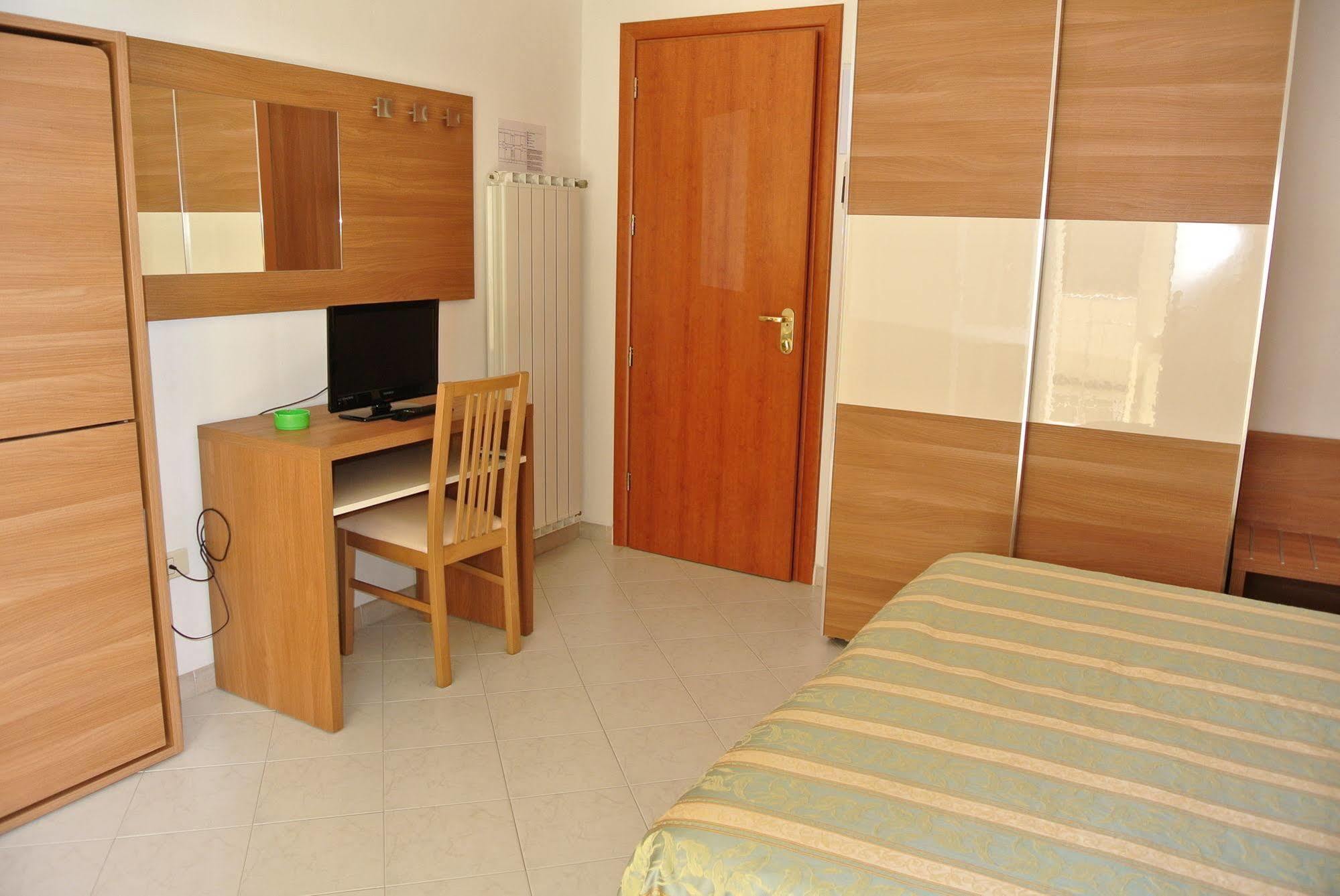 Hotel Vallechiara 2*